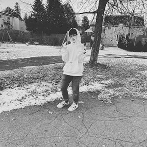 Meet your Posher, Charles